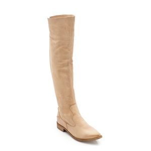 Women’s boots
Free People
Brenna Over The Knee Boots